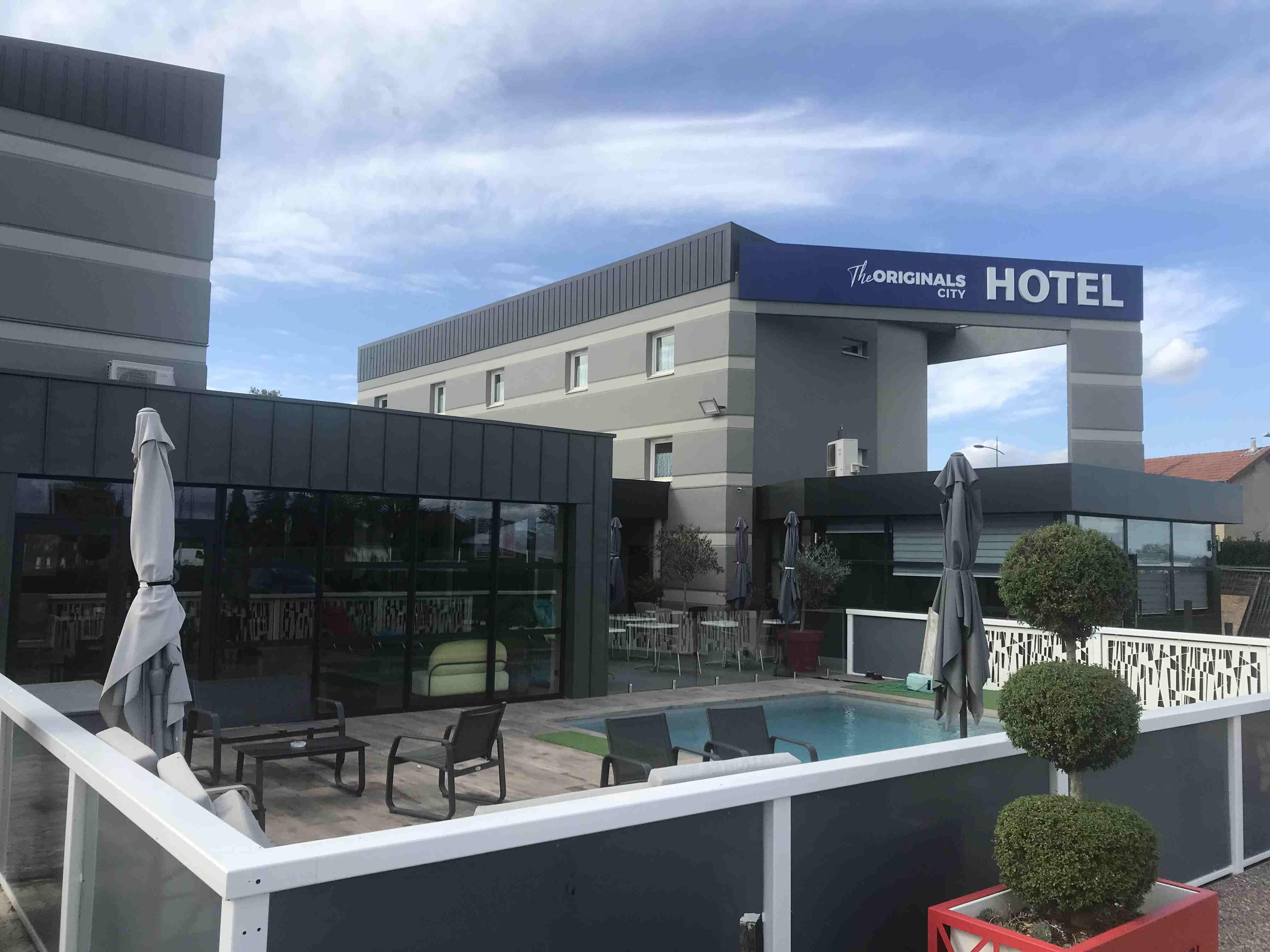 The Originals City, Hotel Helios, Roanne Nord Mably Buitenkant foto