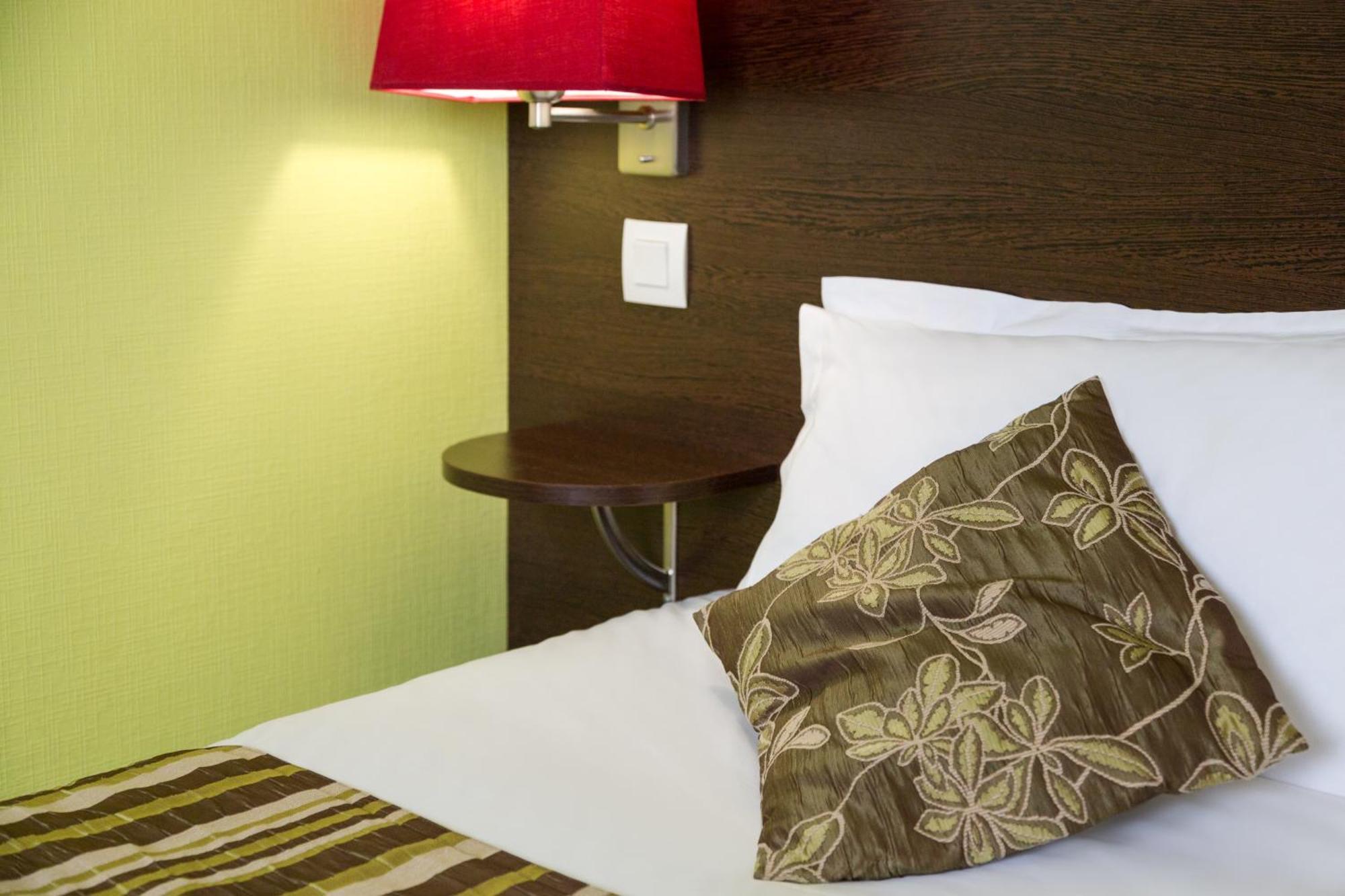 The Originals City, Hotel Helios, Roanne Nord Mably Buitenkant foto