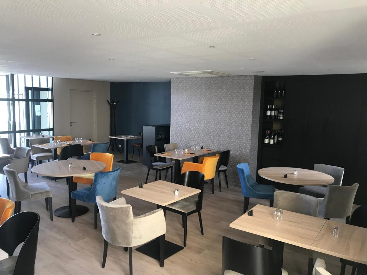 The Originals City, Hotel Helios, Roanne Nord Mably Buitenkant foto